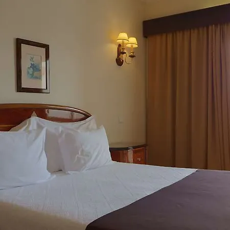 Golden Tulip Porto Gaia Hotel