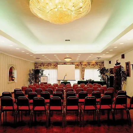 Hotel Golden Tulip Porto Gaia 4*