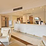 Отель Golden Tulip Porto Gaia