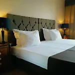 Golden Tulip Porto Gaia Hotel