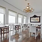 Отель Golden Tulip Porto Gaia