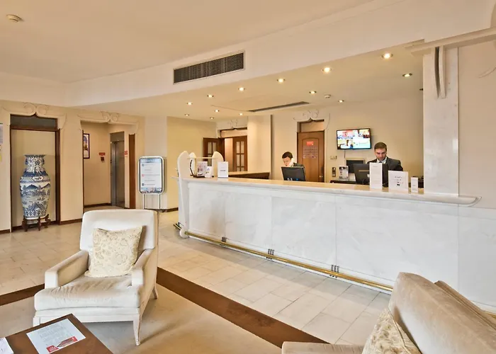 호텔 Golden Tulip Porto Gaia